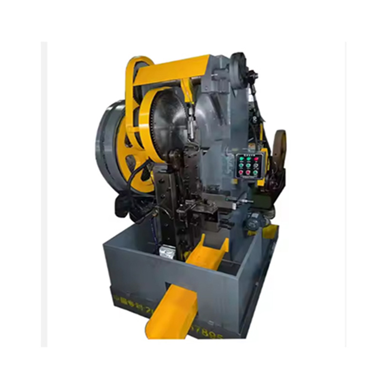 Mașină de filetat șuruburi